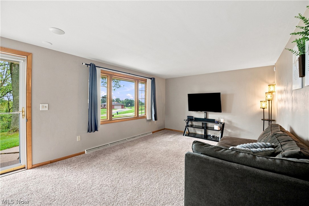 1715 Hillcrest Drive NW Dover OH 44622