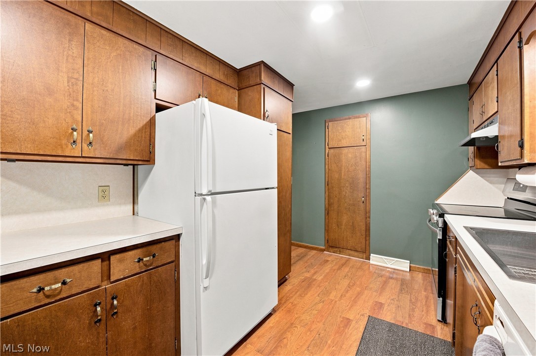 1715 Hillcrest Drive NW Dover OH 44622