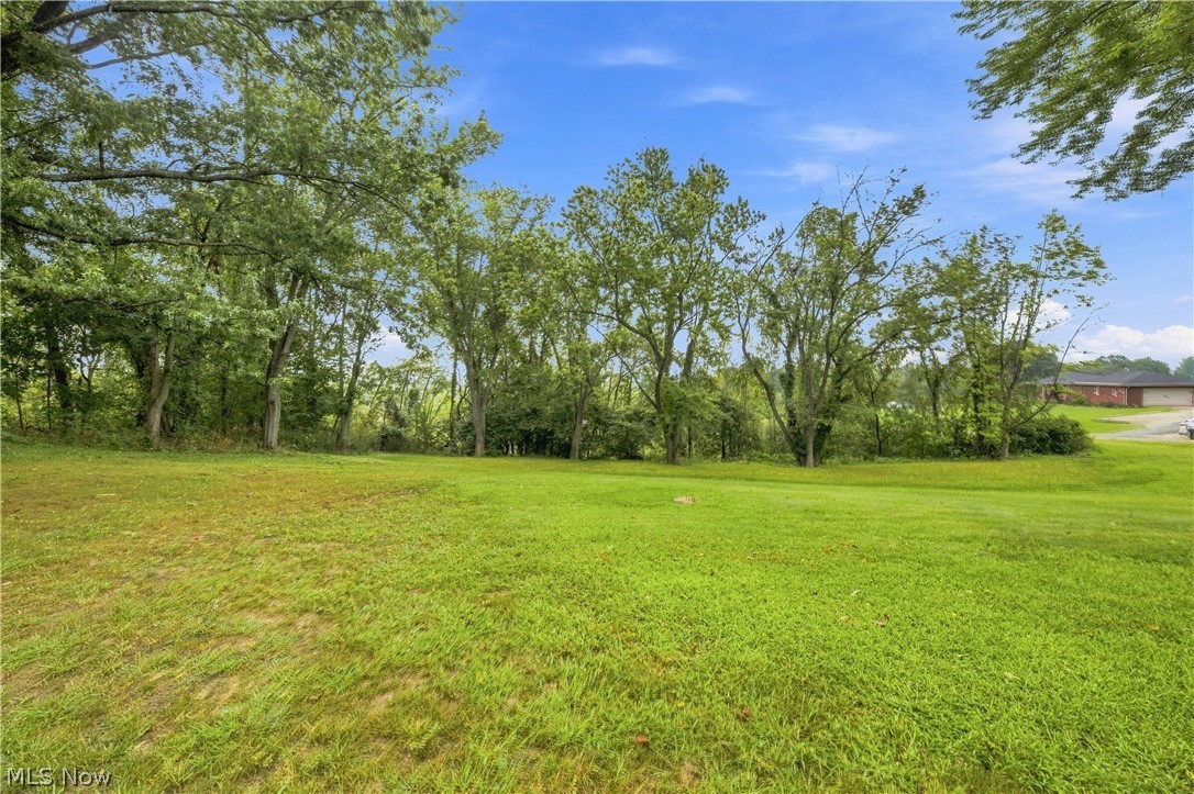 1715 Hillcrest Drive NW Dover OH 44622