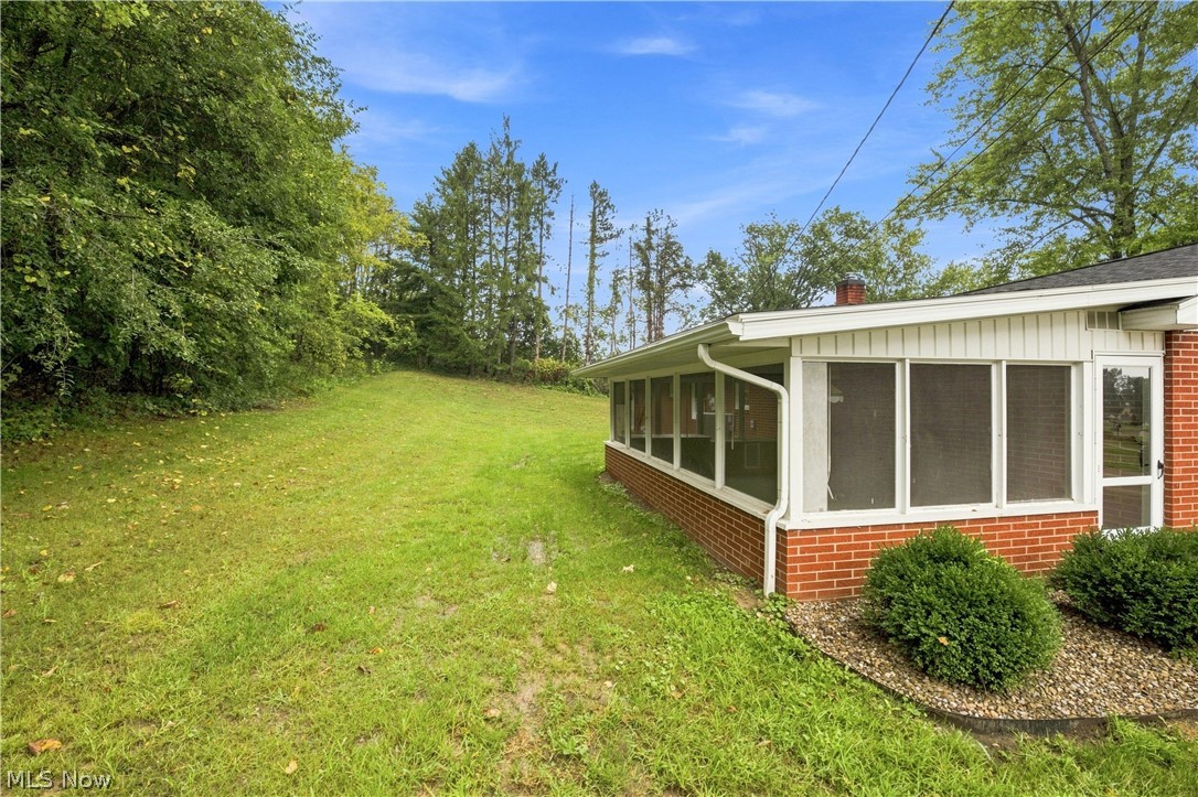 1715 Hillcrest Drive NW Dover OH 44622