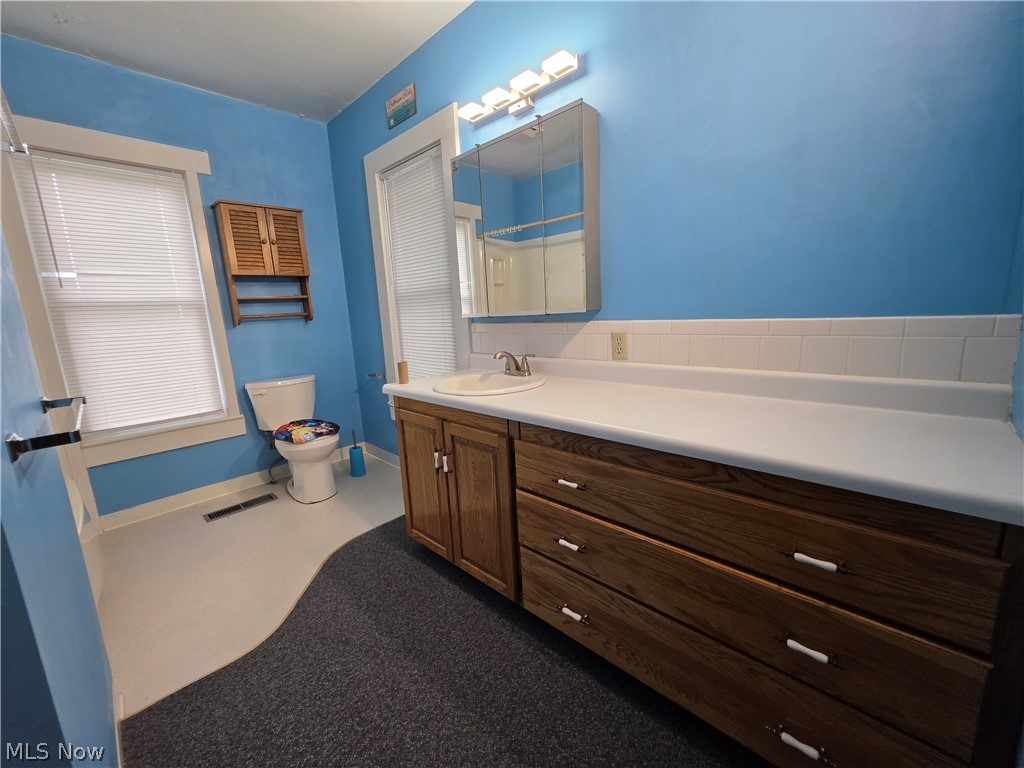 60951 County Road 9 Newcomerstown OH 43832