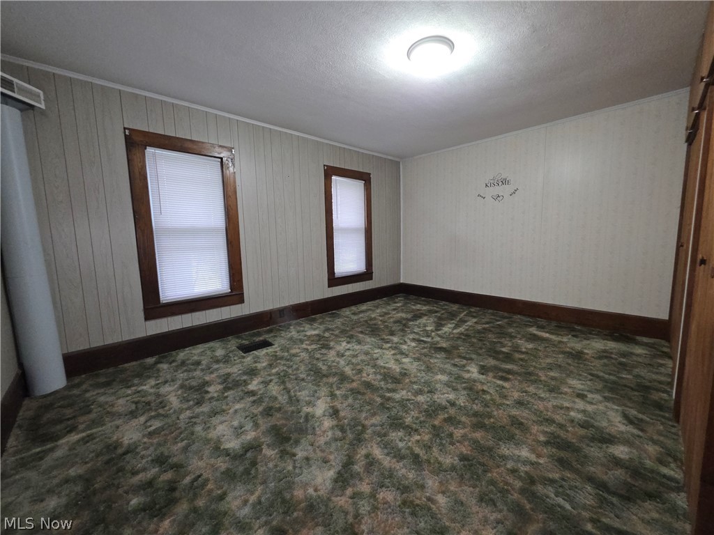 60951 County Road 9 Newcomerstown OH 43832