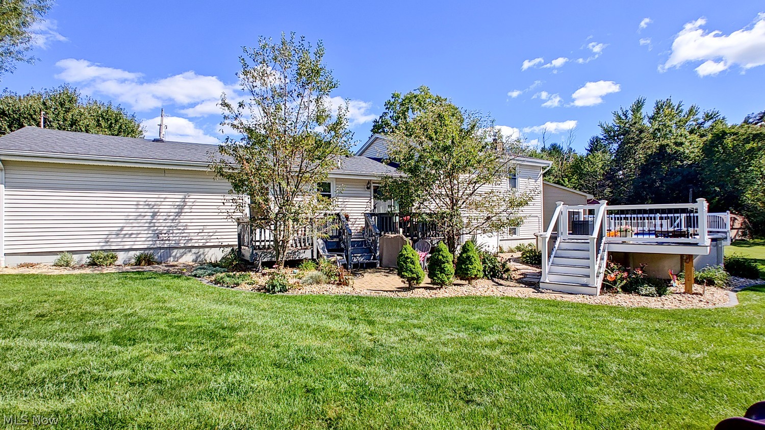84 Circleview Court New Middletown OH 44442