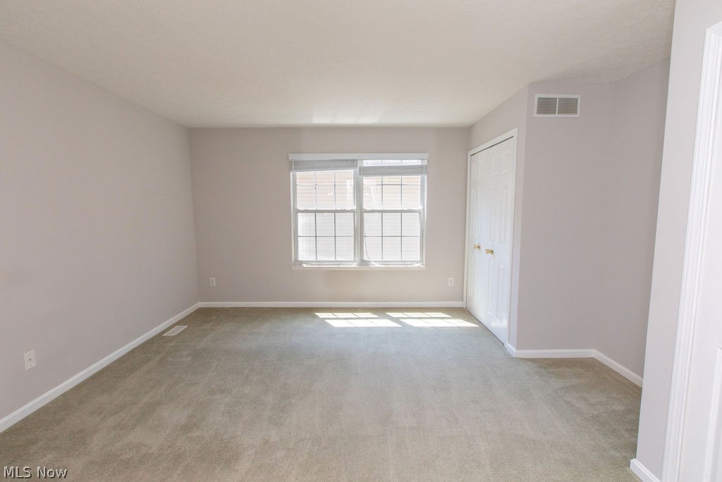9020 Ashwood Court Olmsted Falls OH 44138