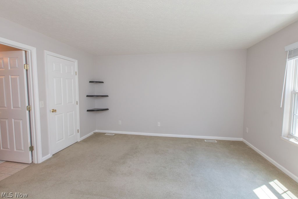 9020 Ashwood Court Olmsted Falls OH 44138