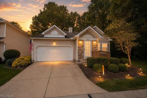 9020 Ashwood Court Olmsted Falls OH 44138