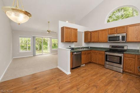 9020 Ashwood Court Olmsted Falls OH 44138