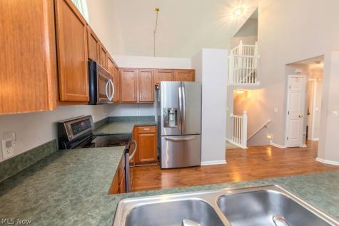 9020 Ashwood Court Olmsted Falls OH 44138