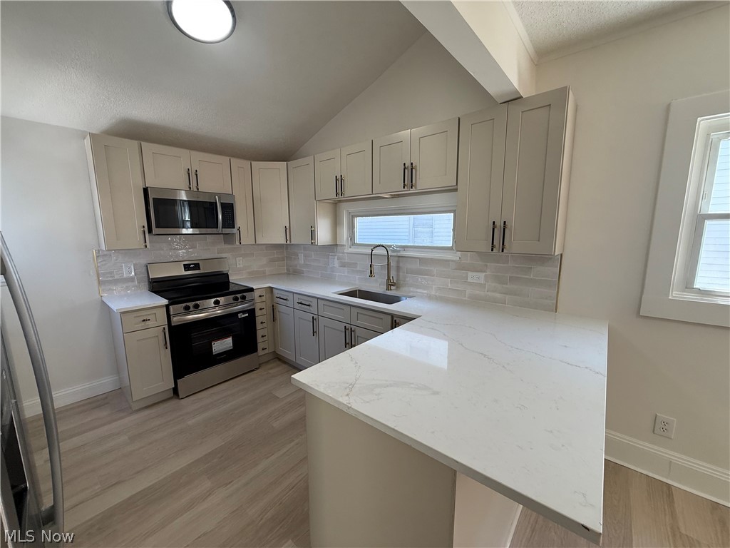 2225 Brown Road Lakewood OH 44107