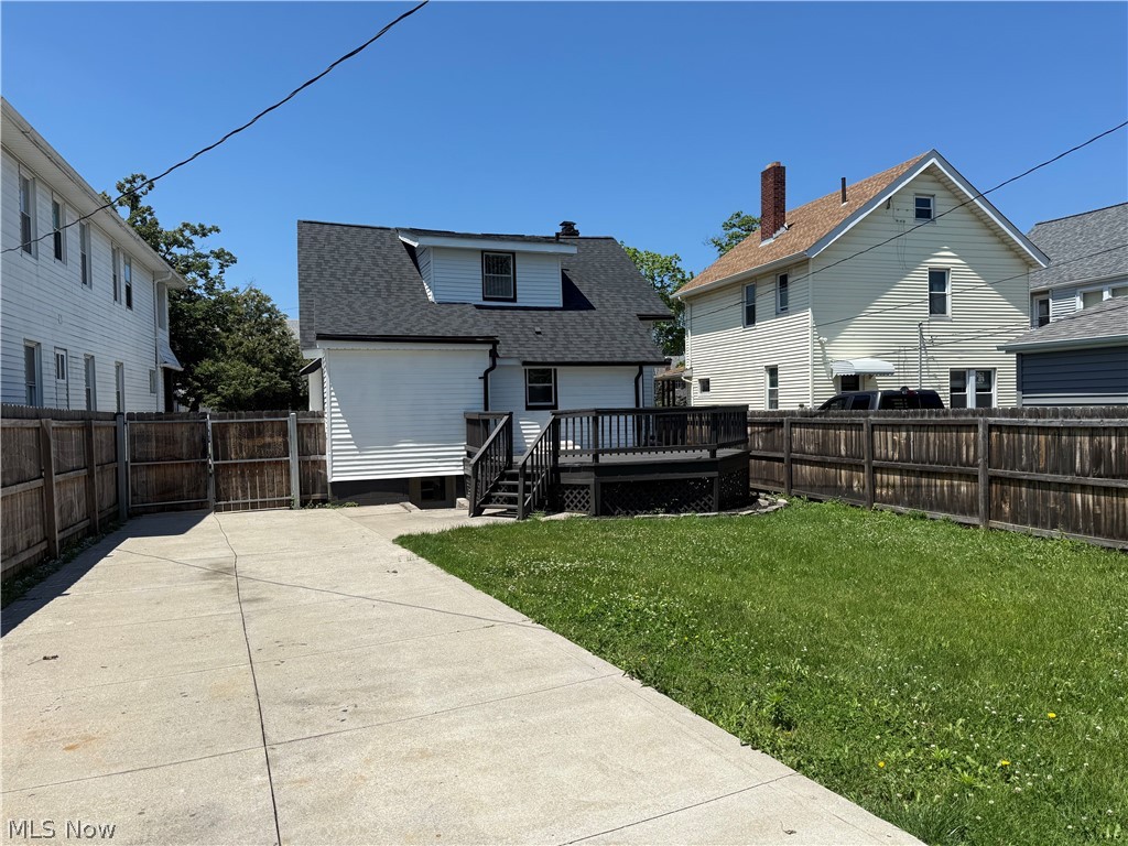 2225 Brown Road Lakewood OH 44107