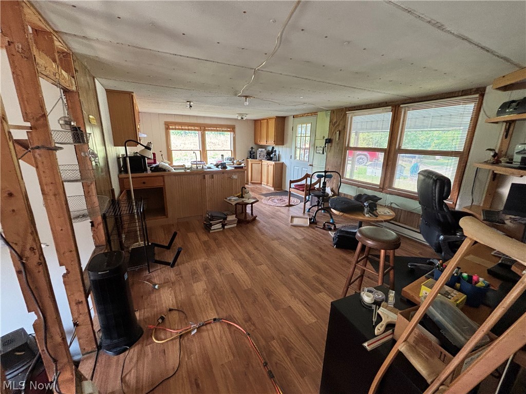 8064 Pinoak Drive SW Carrollton OH 44615