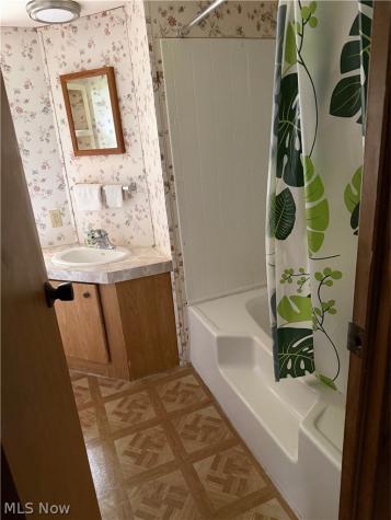 1520 Orange Road Ashland OH 44805