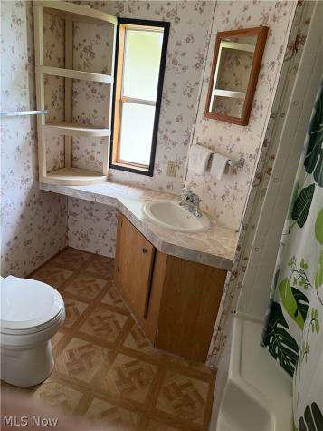 1520 Orange Road Ashland OH 44805