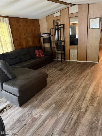 1520 Orange Road Ashland OH 44805