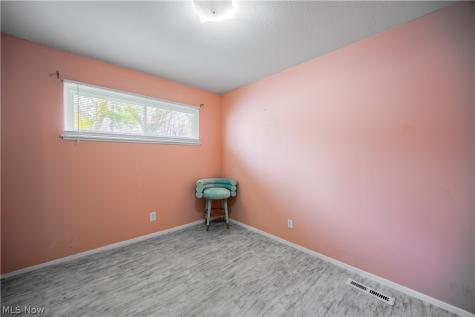 38355 Laura Drive Eastlake OH 44095