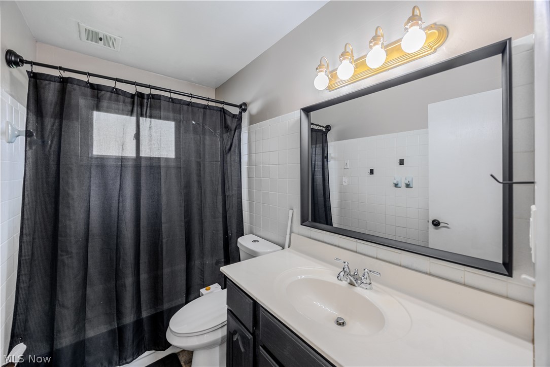 38355 Laura Drive Eastlake OH 44095