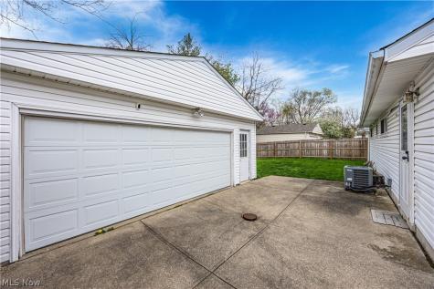 38355 Laura Drive Eastlake OH 44095