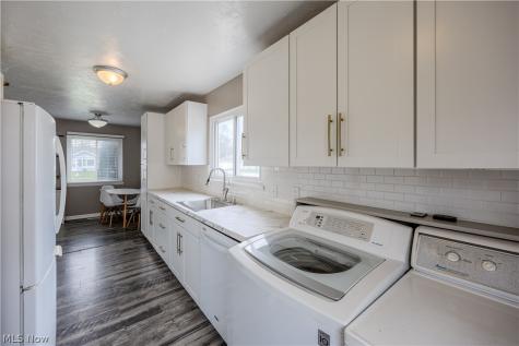 38355 Laura Drive Eastlake OH 44095