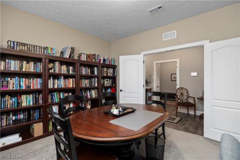 412 Wescott Way Elyria OH 44035