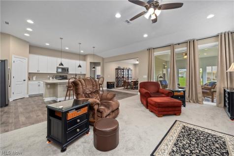 412 Wescott Way Elyria OH 44035