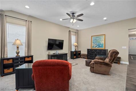 412 Wescott Way Elyria OH 44035