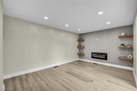 5616 Thoreau Drive Parma OH 44129