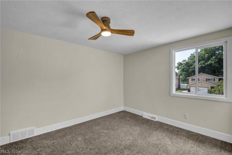 5616 Thoreau Drive Parma OH 44129