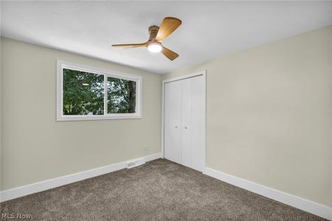 5616 Thoreau Drive Parma OH 44129