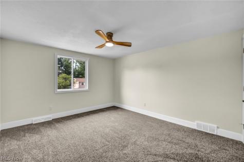 5616 Thoreau Drive Parma OH 44129