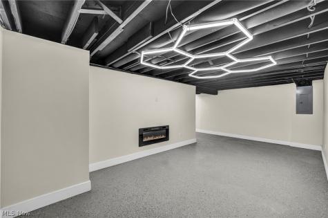 5616 Thoreau Drive Parma OH 44129