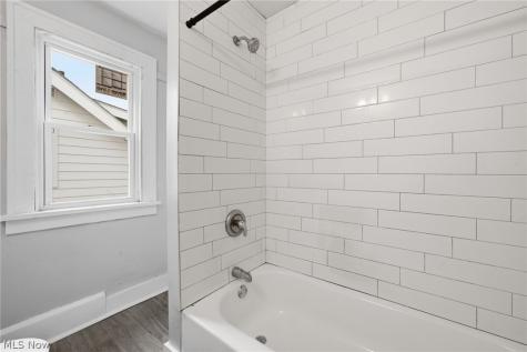 5171 Thomas Street Maple Heights OH 44137