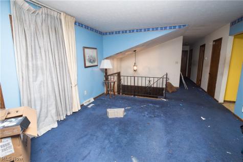 2268 Oak Point Drive Copley OH 44321