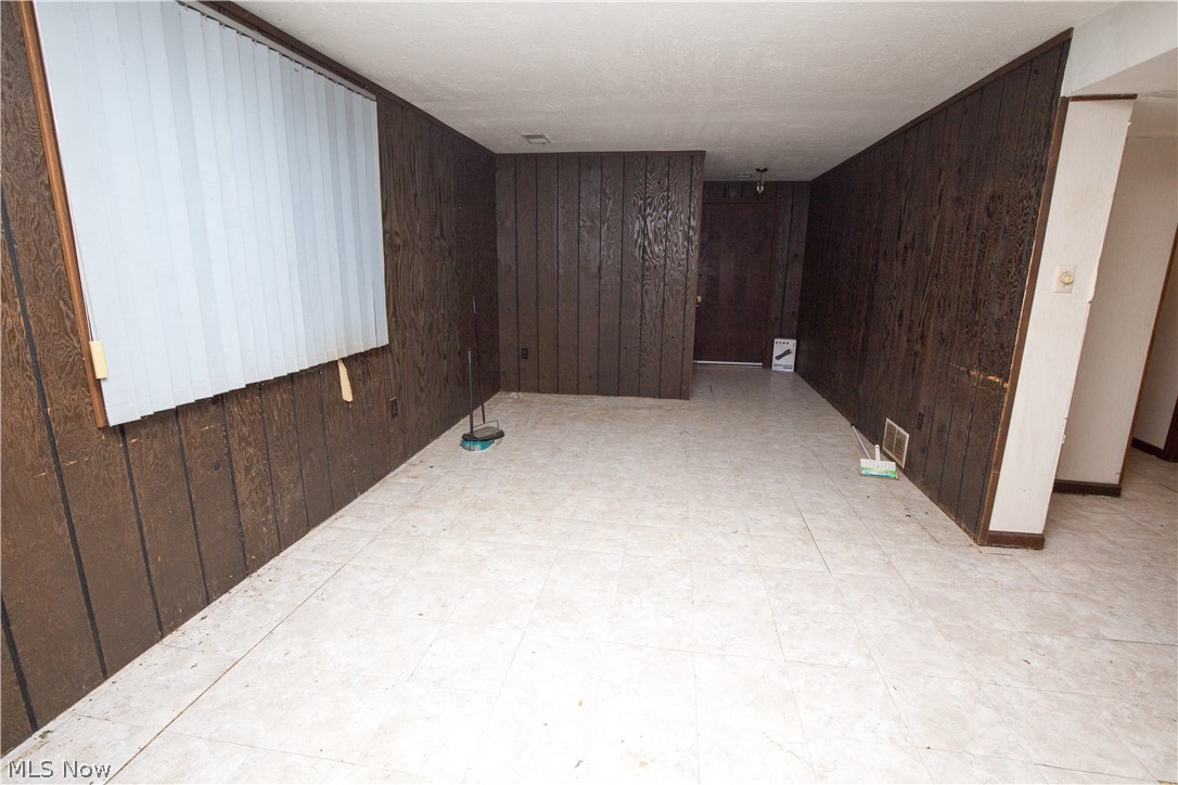 2268 Oak Point Drive Copley OH 44321