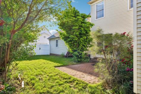 1972 E 83rd Street Cleveland OH 44103