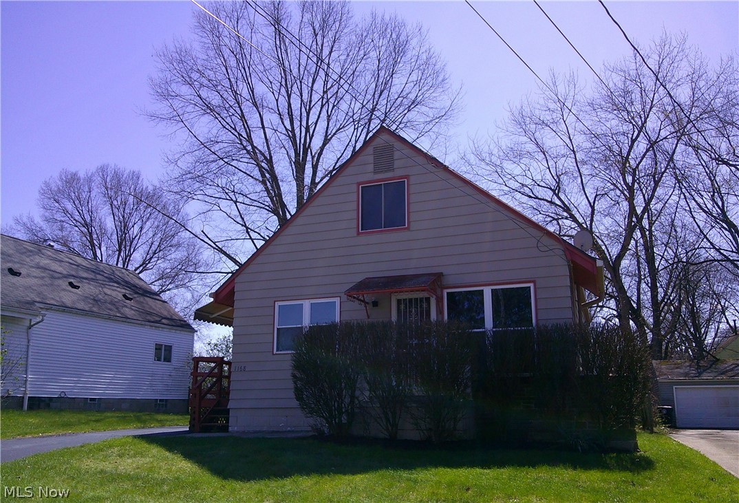 1168 Jeanie J Avenue Akron OH 44310