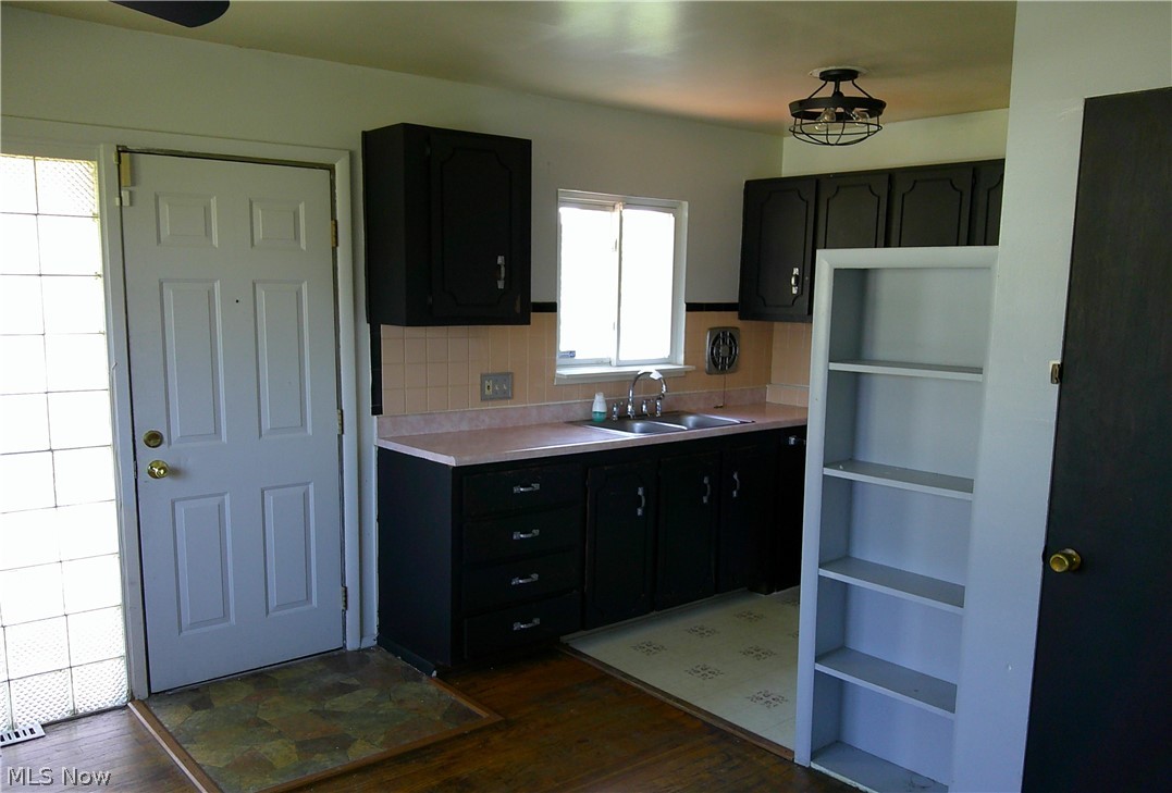 1168 Jeanie J Avenue Akron OH 44310