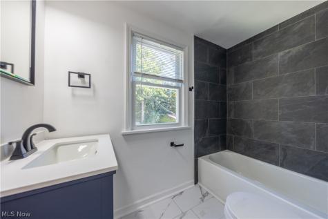 1171 Castleton Road Cleveland Heights OH 44121