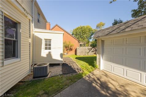 1171 Castleton Road Cleveland Heights OH 44121