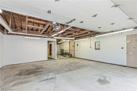 1174 Giesse Drive Mayfield Heights OH 44124