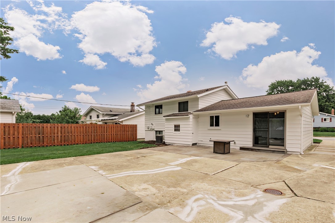 1174 Giesse Drive Mayfield Heights OH 44124
