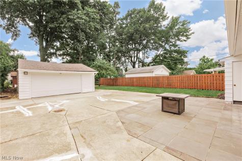 1174 Giesse Drive Mayfield Heights OH 44124