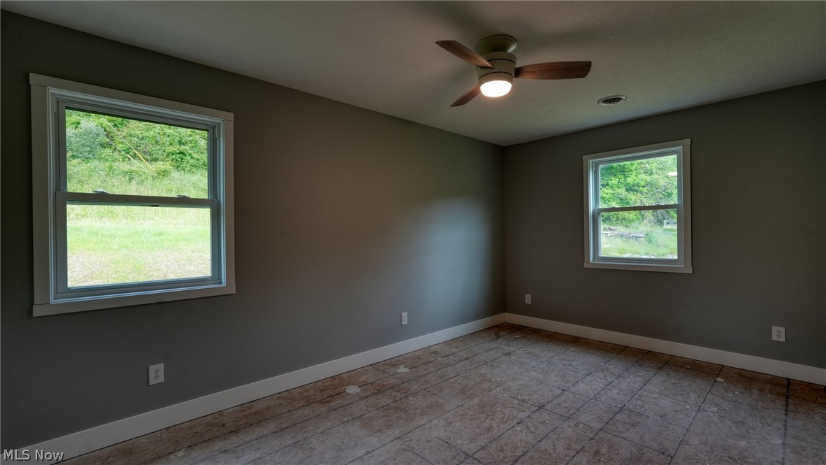 3899 Mayfair Lane Cambridge OH 43725