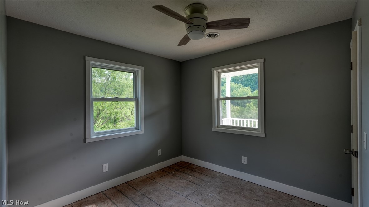 3899 Mayfair Lane Cambridge OH 43725