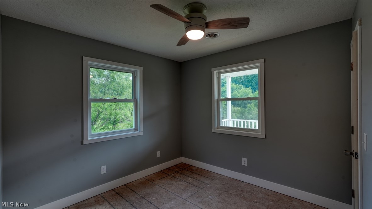3899 Mayfair Lane Cambridge OH 43725