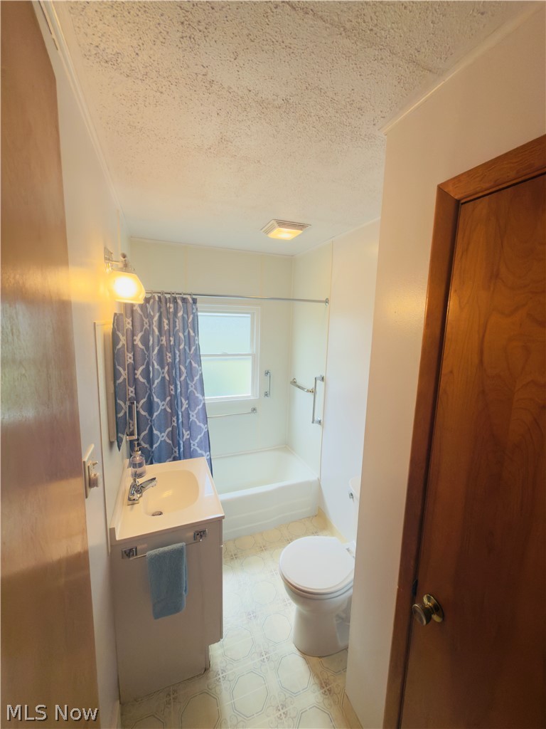 1050 Bantam Ridge Road Wintersville OH 43953