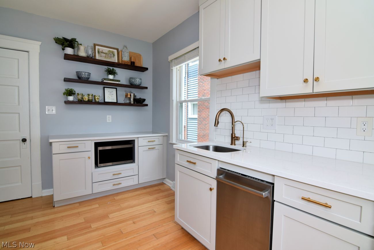 1279 Edwards Avenue Lakewood OH 44107