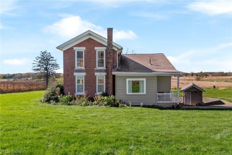 7385 Kemary Avenue SW Navarre OH 44662