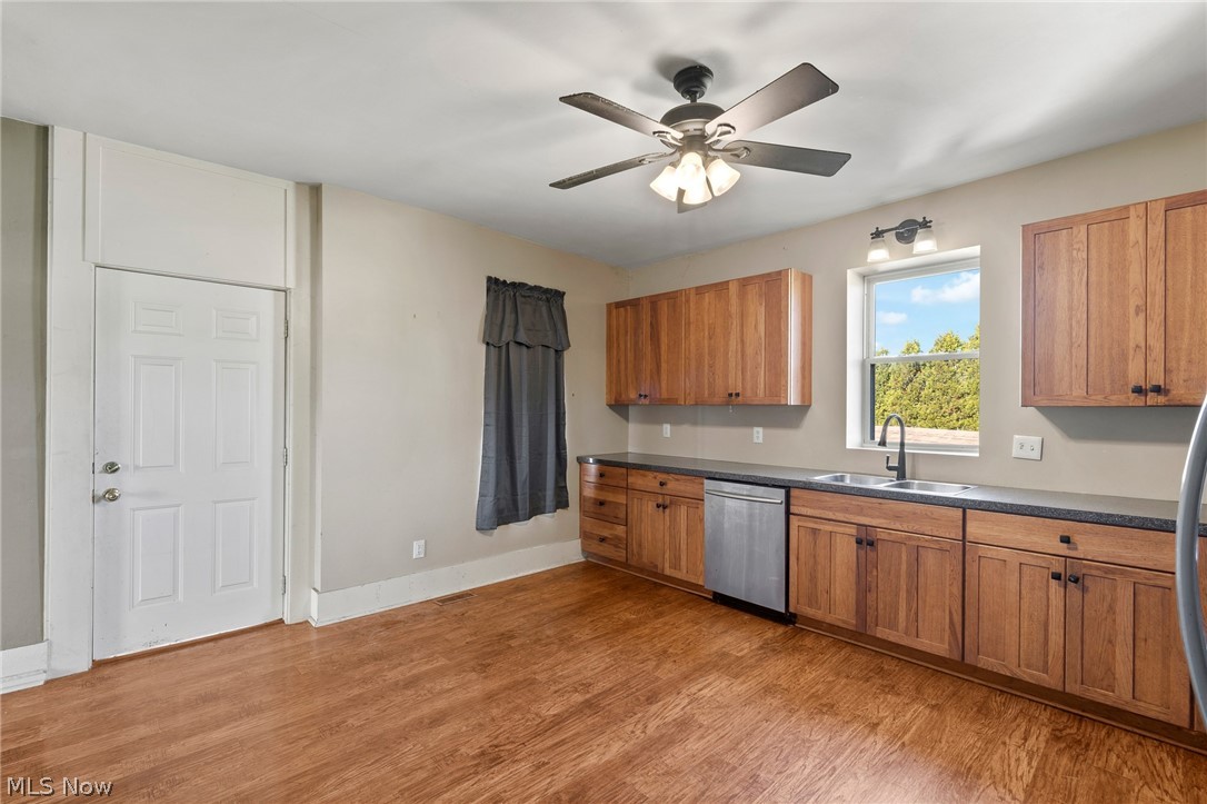 7385 Kemary Avenue SW Navarre OH 44662