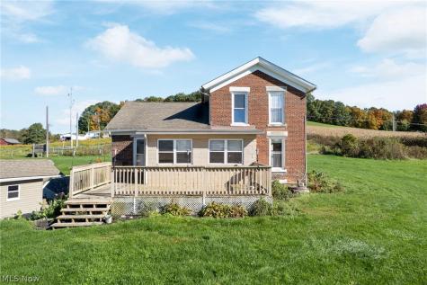 7385 Kemary Avenue SW Navarre OH 44662