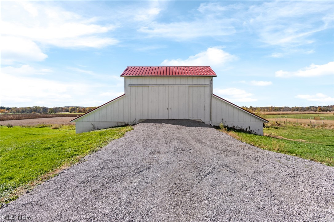 7385 Kemary Avenue SW Navarre OH 44662